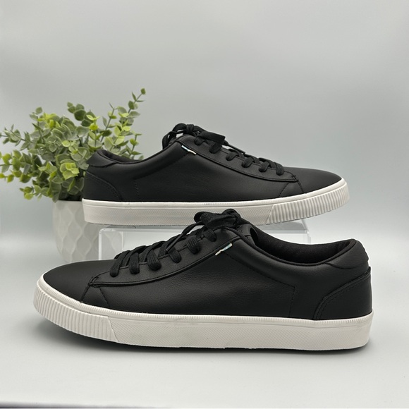 Toms Other - Toms Men's Carlson Black White Leather Shoes Sneakers Size 8